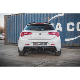 Диффузор заднего бампера под раздвоенный выхлоп на Alfa Romeo Giulietta рестайл